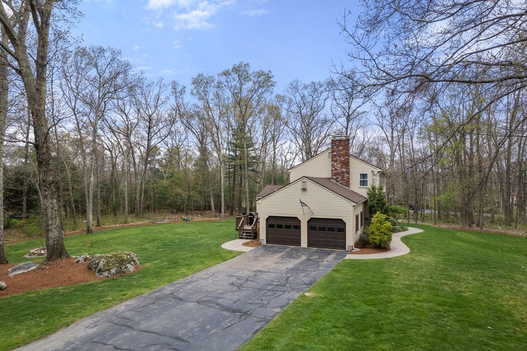 11 Neck Hill Road Mendon, MA 01756 - Photo 5 of 34 Gallery Image 5