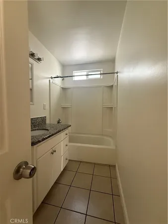 $1,450 | 310 Lime Avenue, Unit 13, Long Beach, CA 90802