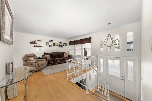 $3,150 | 3226 Everglade Avenue, Woodridge, IL 60517