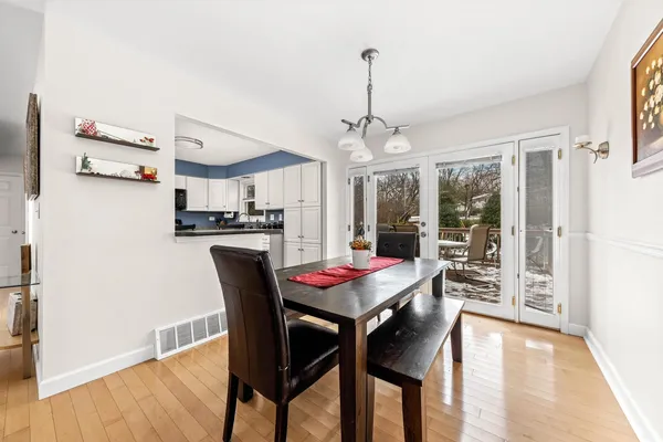 $3,150 | 3226 Everglade Avenue, Woodridge, IL 60517