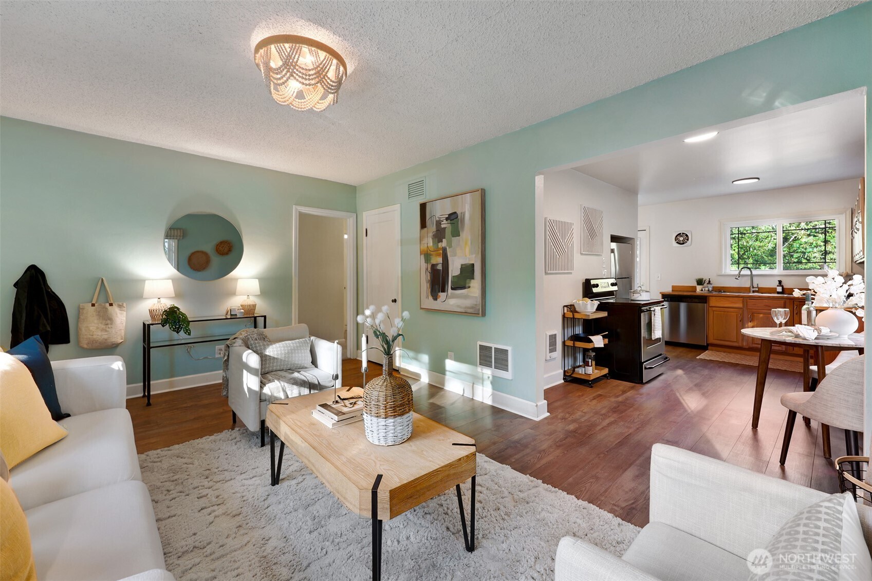 6712 18th Avenue Southwest Seattle, WA 98106 - Photo 7 of 25 Gallery Image 7