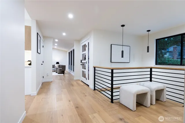 $2,346,000 | 15621 Southeast 24th Street, Bellevue, WA 98008