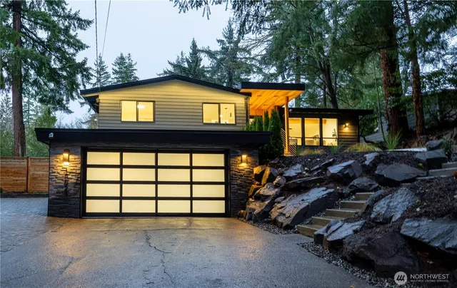 $2,346,000 | 15621 Southeast 24th Street, Bellevue, WA 98008