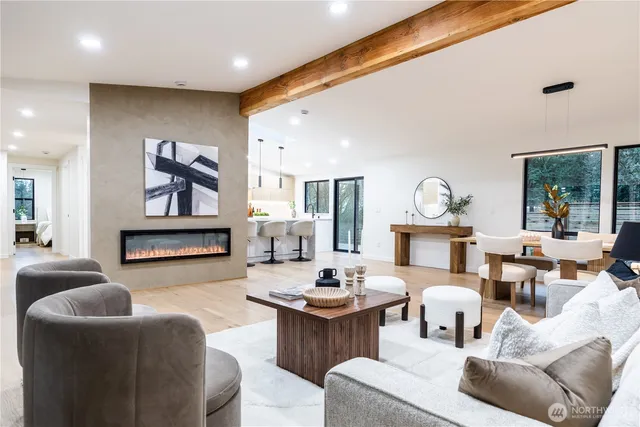 $2,346,000 | 15621 Southeast 24th Street, Bellevue, WA 98008