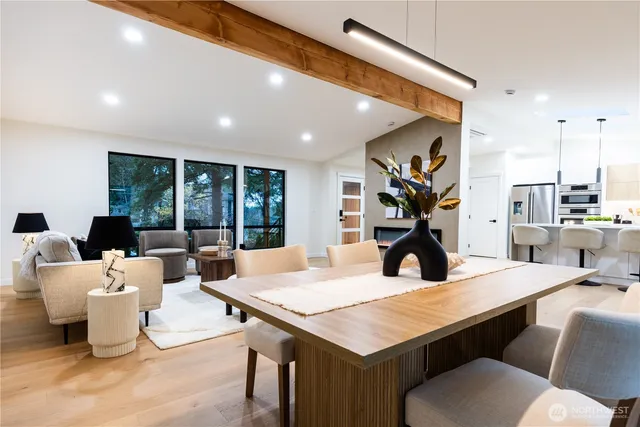 $2,346,000 | 15621 Southeast 24th Street, Bellevue, WA 98008