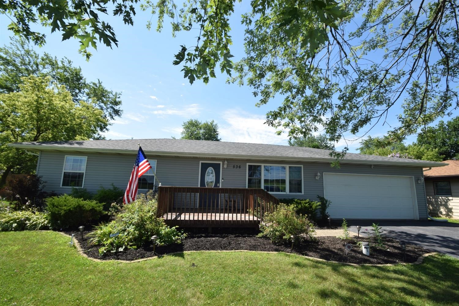 536 West Division Road Valparaiso, IN 46385 - Photo 1 of 28 1500x1000