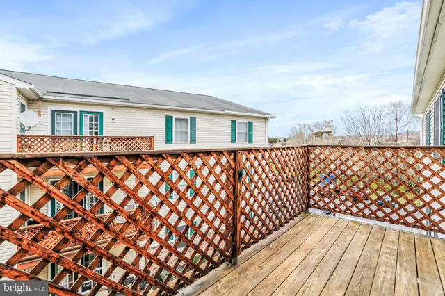 $1,500 | 145 Hailey Lane, Unit F11, Strasburg, VA 22657