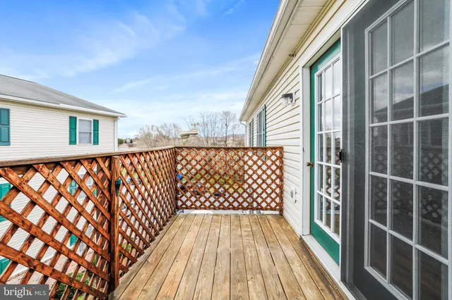 $1,500 | 145 Hailey Lane, Unit F11, Strasburg, VA 22657