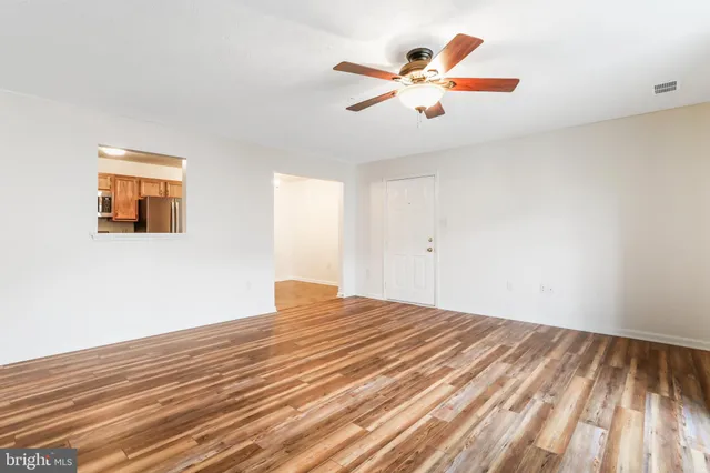 $1,500 | 145 Hailey Lane, Unit F11, Strasburg, VA 22657