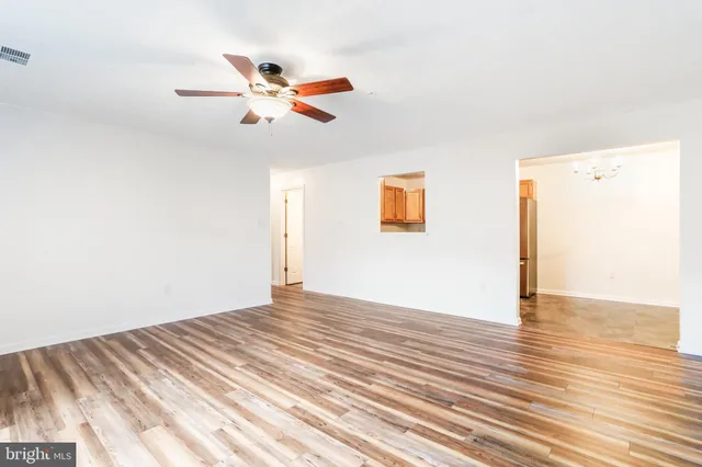 $1,500 | 145 Hailey Lane, Unit F11, Strasburg, VA 22657