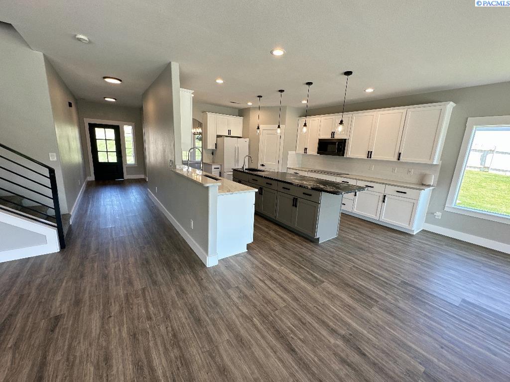 100507 East Ridgeview Drive Kennewick, WA 99338 - Photo 12 of 42 Gallery Image 12