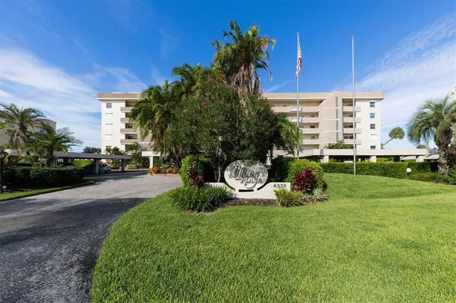 $12,000 | 4325 Gulf Of Mexico Drive, Unit 408, Longboat Key, FL 34228