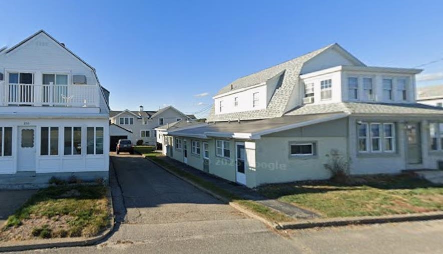 857 Ocean Boulevard Hampton, NH 03842 - Photo 1 of 1