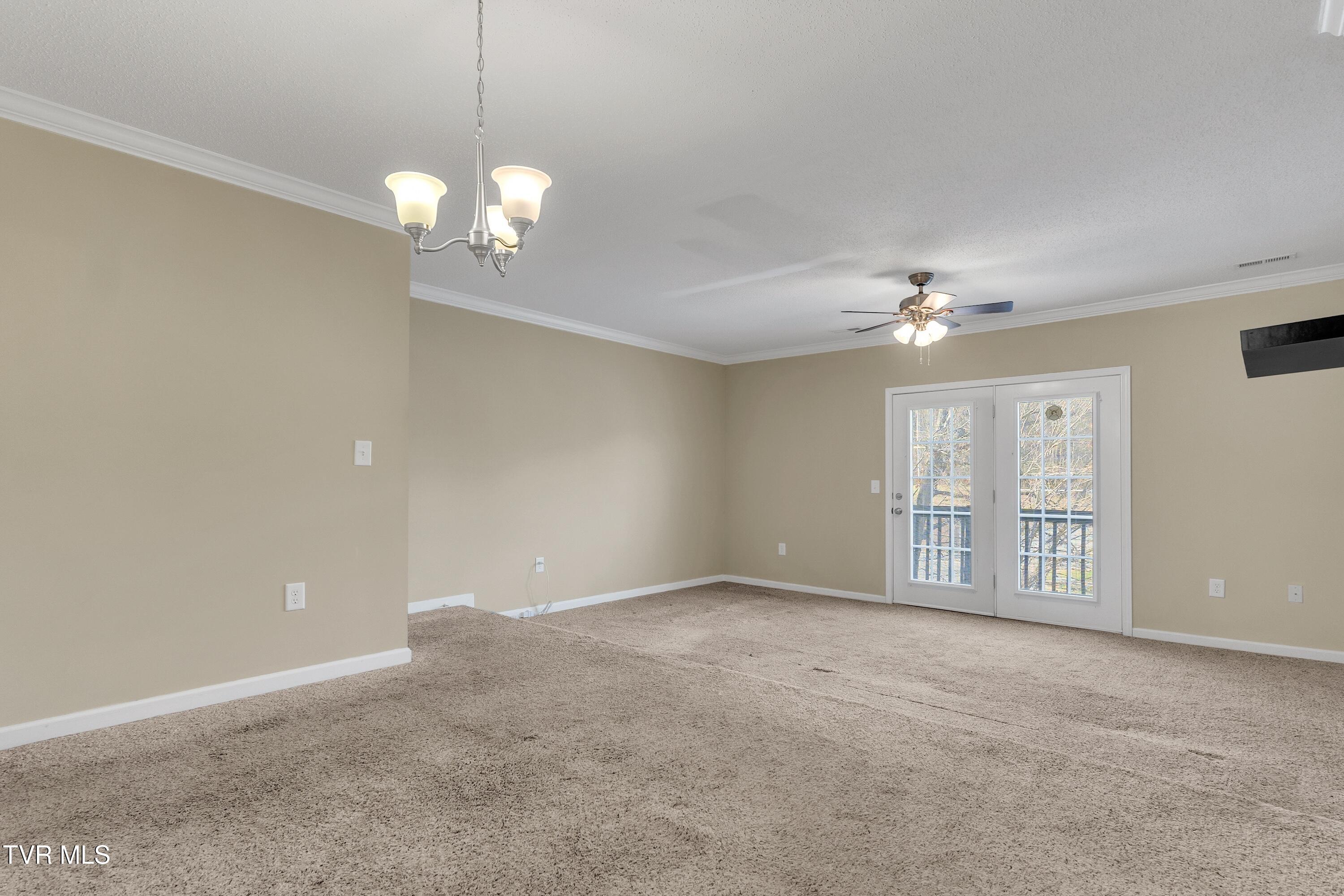 2201 Cherokee Road, Unit 3 Johnson City, TN 37604 - Photo 8 of 27 9_arw09134