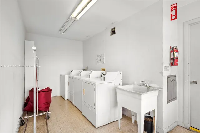 $3,045 | 1330 Northeast 105th Street, Unit 301, Miami Shores, FL 33138