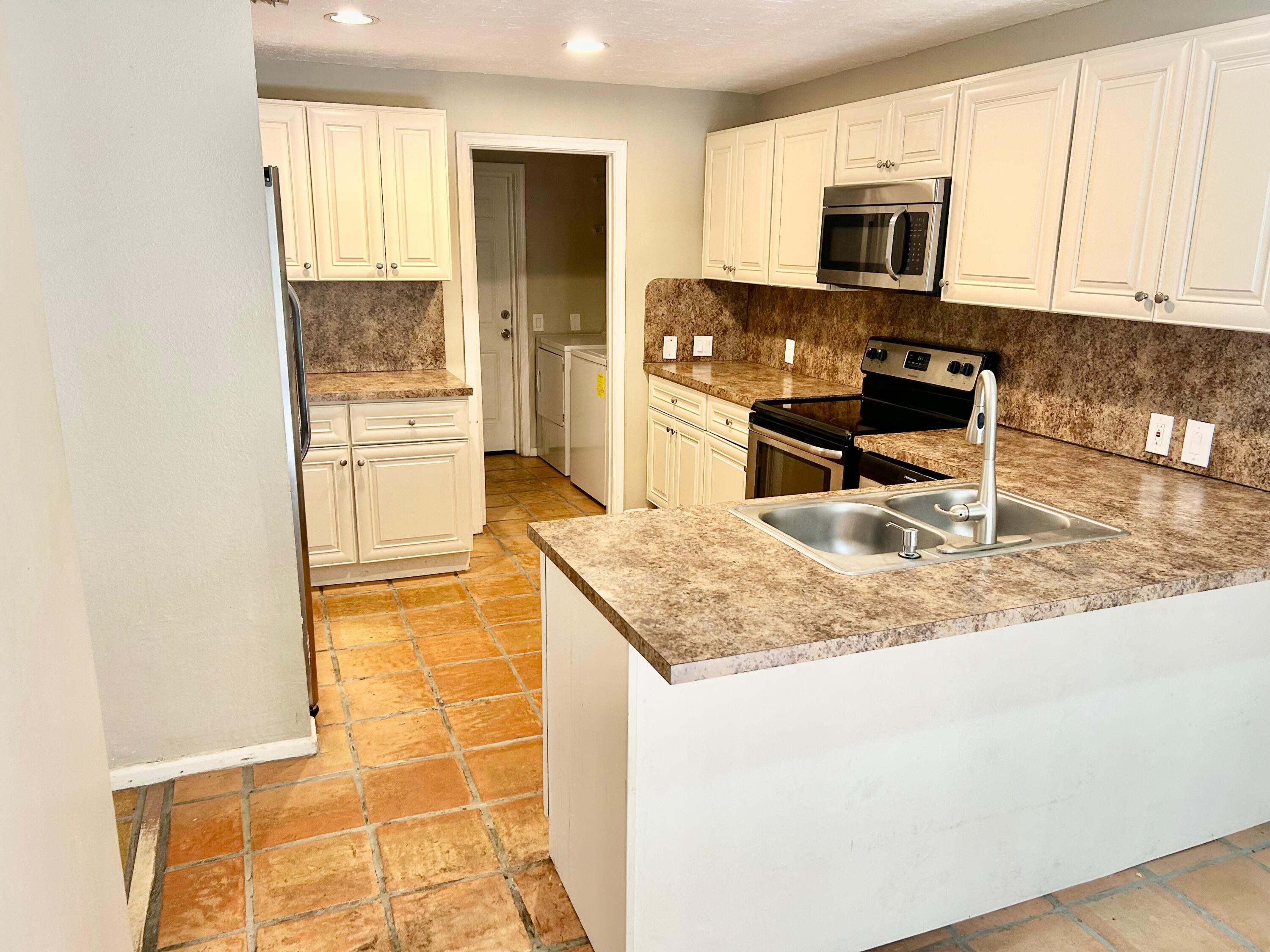 22763 Meridiana Drive Boca Raton, FL 33433 - Photo 18 of 45 PHOTO-2026-03-31-14-22-52