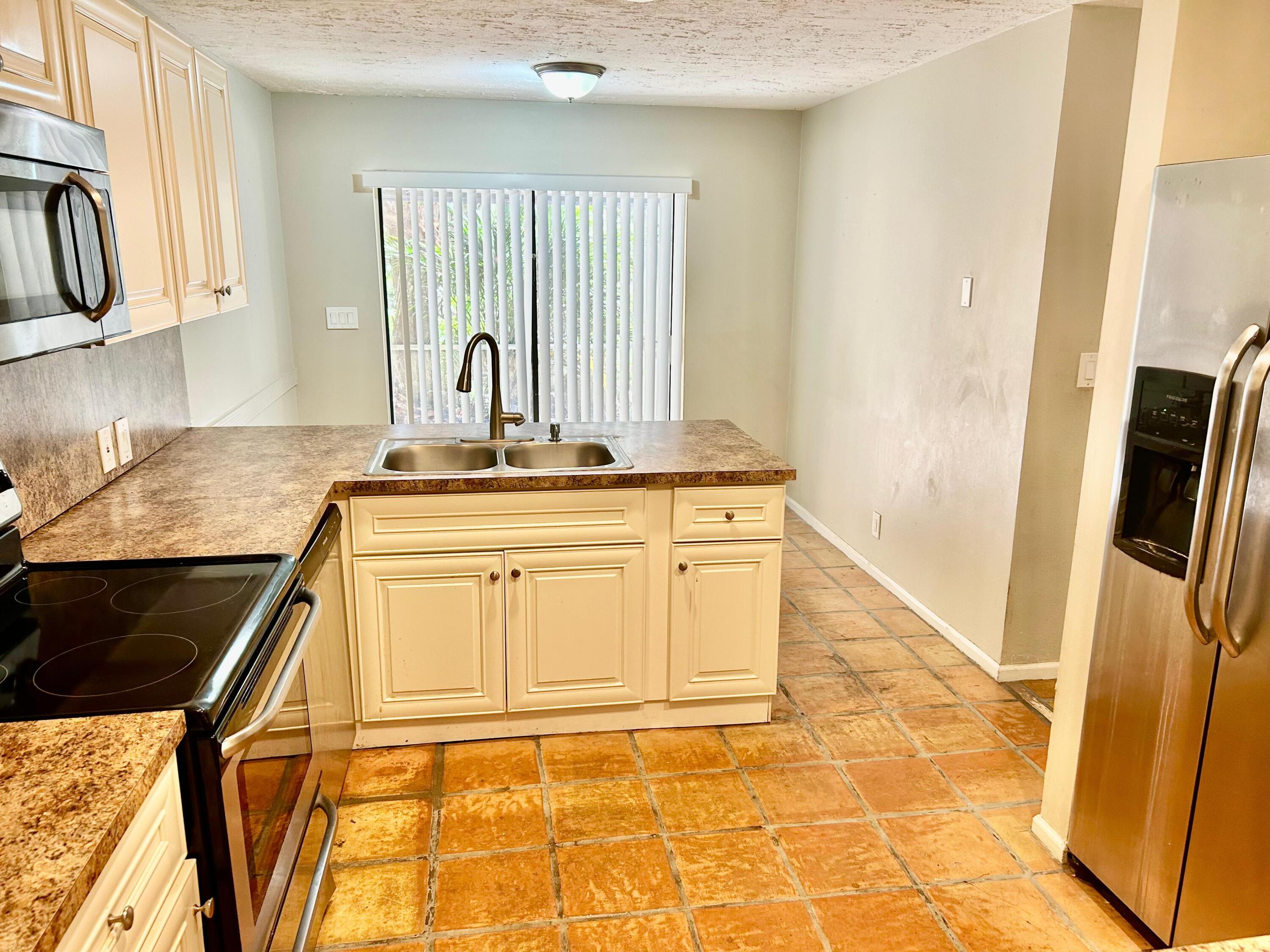 22763 Meridiana Drive Boca Raton, FL 33433 - Photo 19 of 45 PHOTO-2026-03-31-14-22-53 (1)
