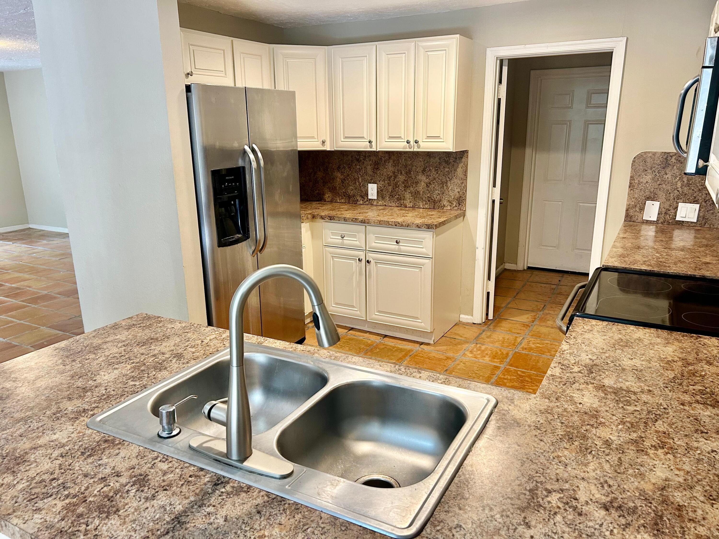 22763 Meridiana Drive Boca Raton, FL 33433 - Photo 21 of 45 PHOTO-2026-03-31-14-22-53