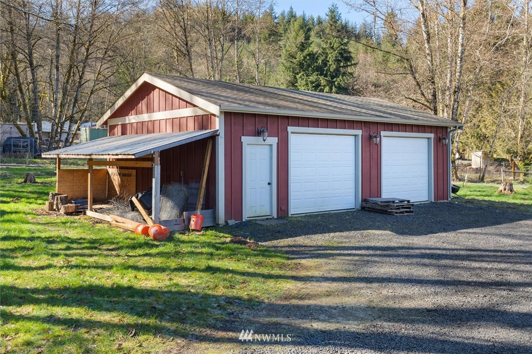 159 Salzer Road Centralia, WA 98531 - Photo 35 of 40 a front view of house with yard