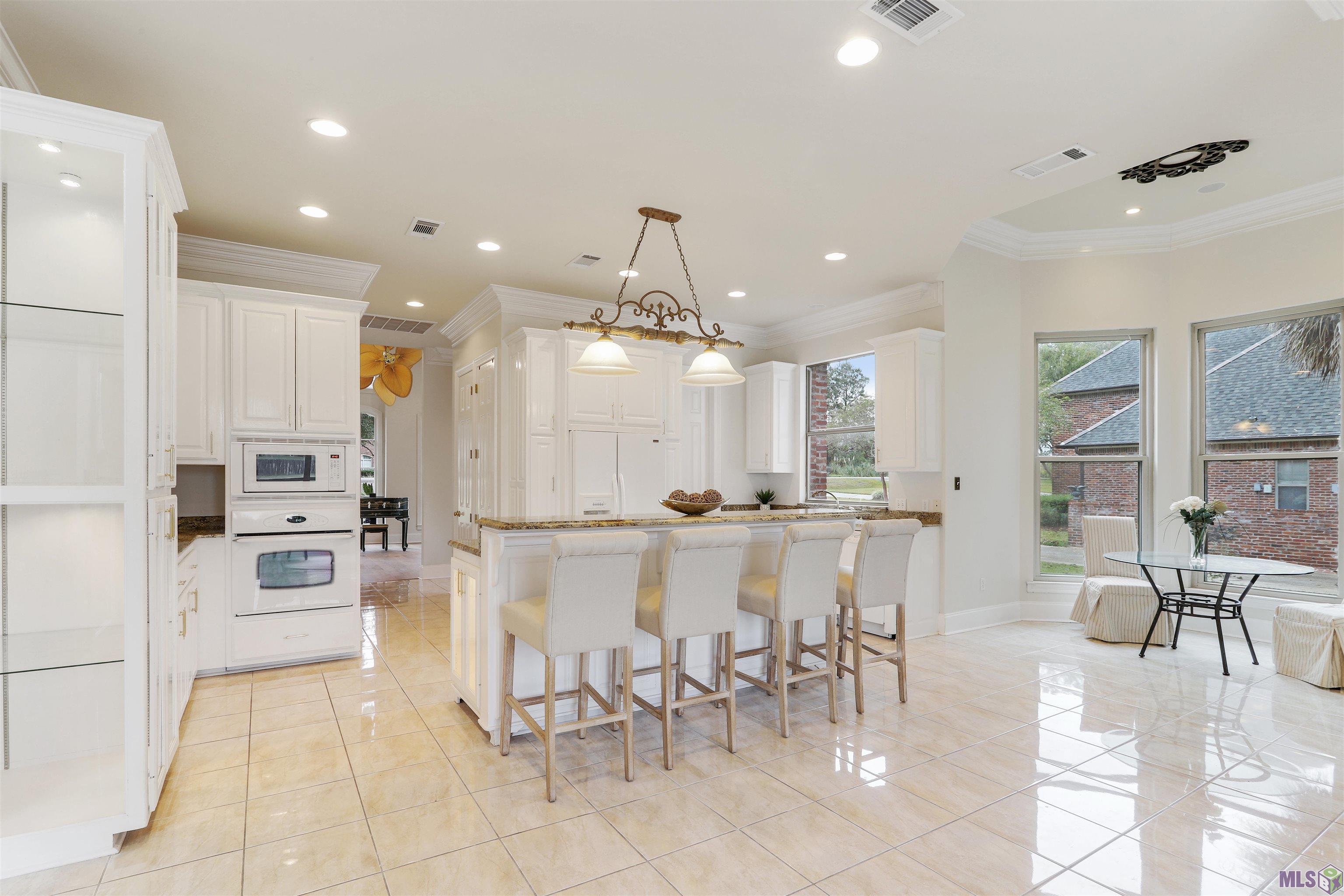 18654 Perkins Road East Prairieville, LA 70769 - Photo 8 of 25 Gallery Image 8