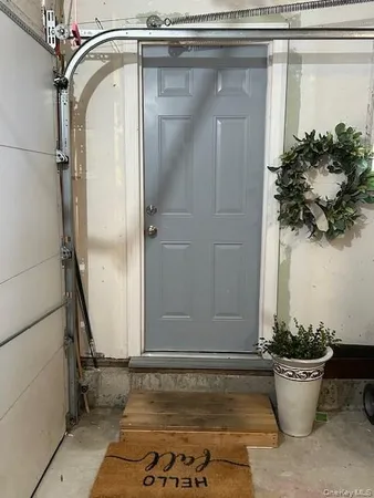 $2,250 | Undisclosed Address, St. James, NY 11780