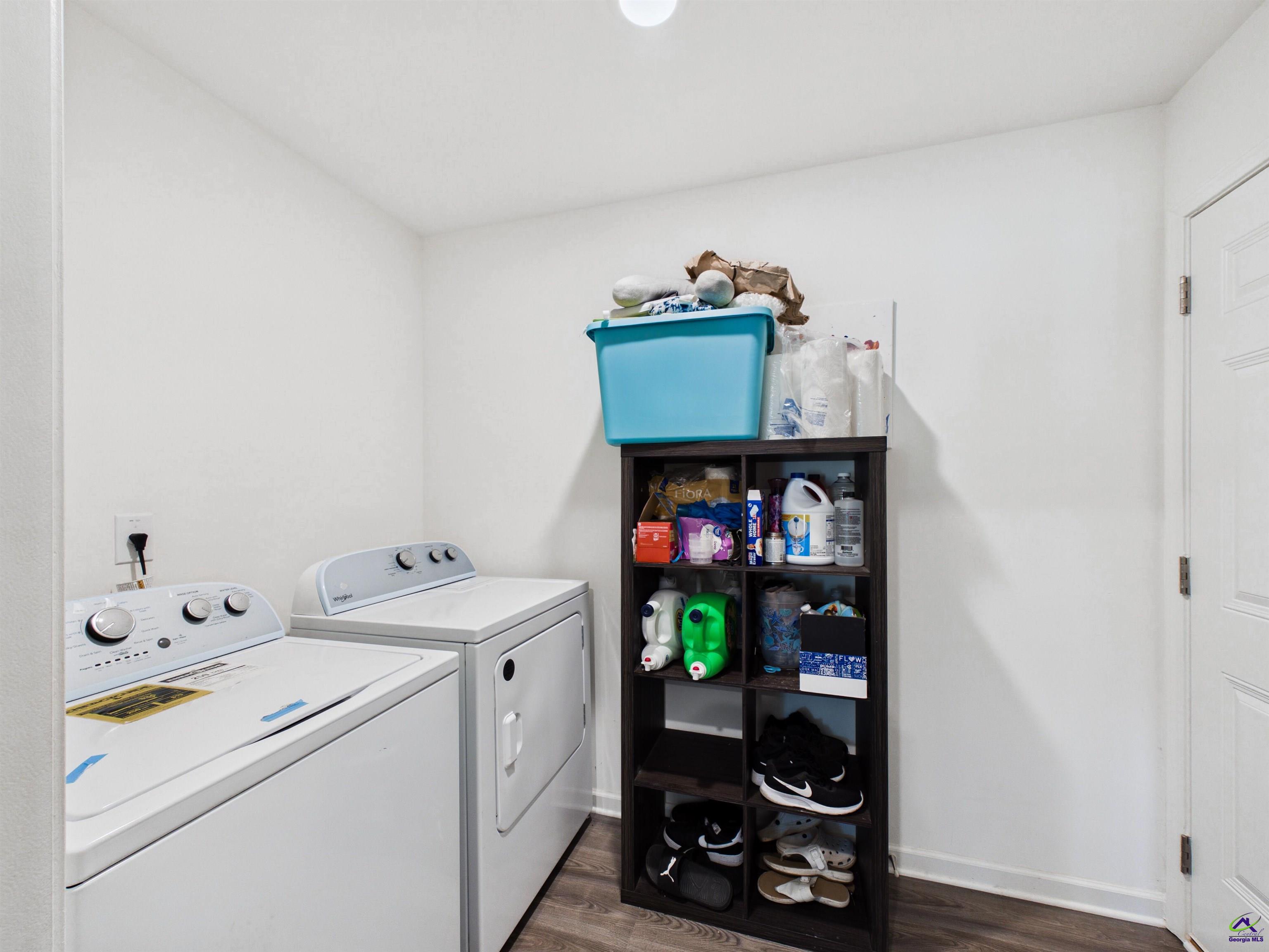116 Jamie Court Fort Valley, GA 31030 - Photo 8 of 19 a utility room with dryer and washer