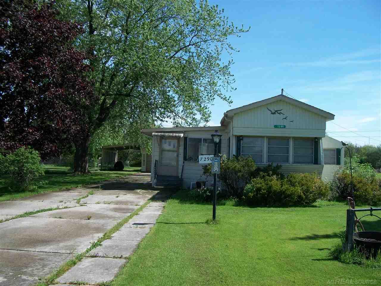 7290 Roger Road Lexington, MI 48450 - Photo 1 of 16 31244884.JPG