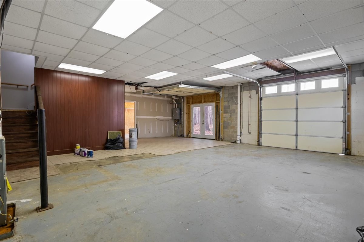 1077 Claylick Road White Bluff, TN 37187 - Photo 48 of 49 a view of a livingroom with closet