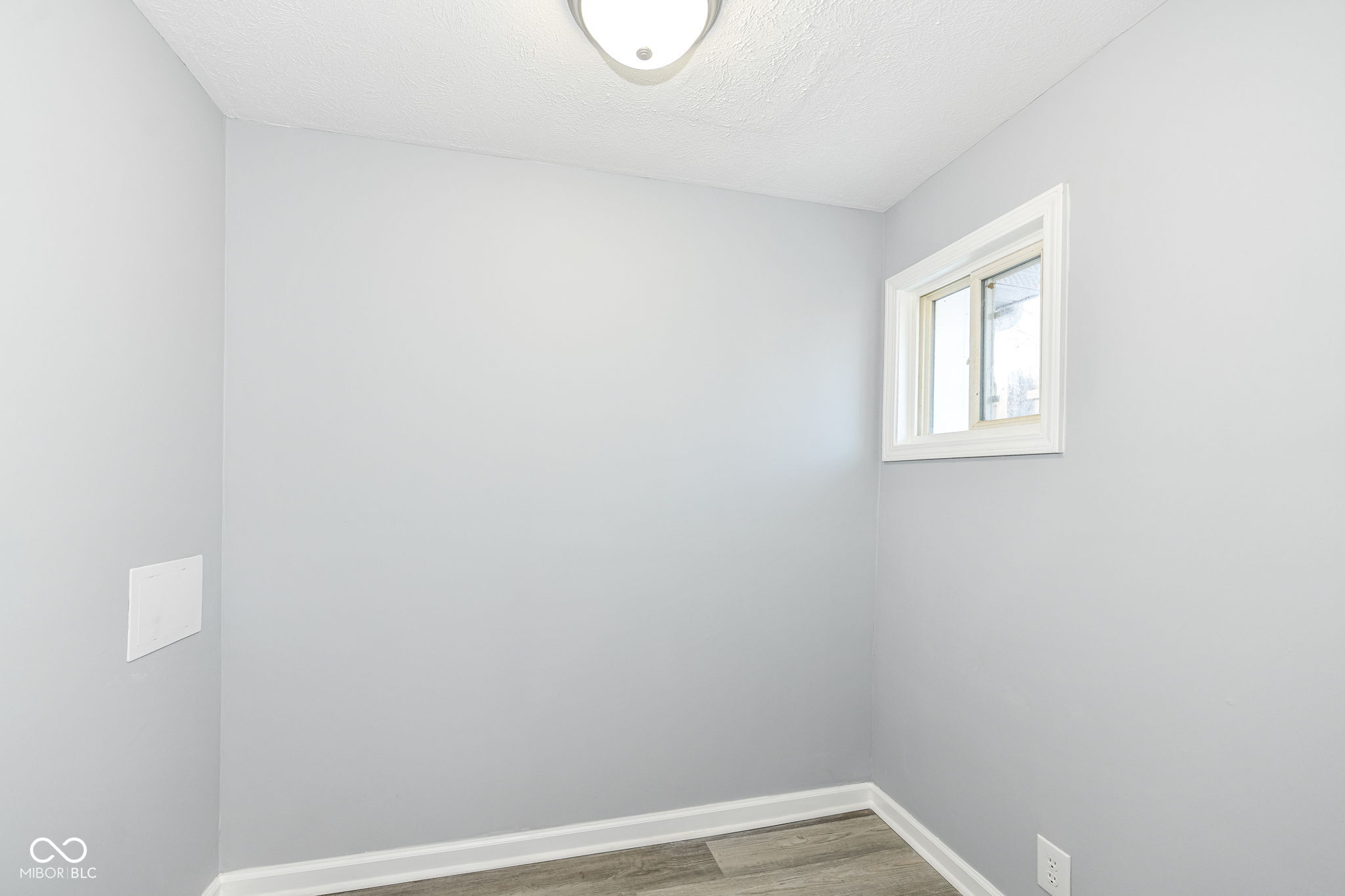 328 Elva Street Anderson, IN 46013 - Photo 7 of 23