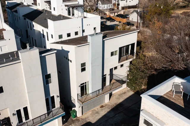 $325,000 | 1320 Lakin Street, Unit B, Houston, TX 77007