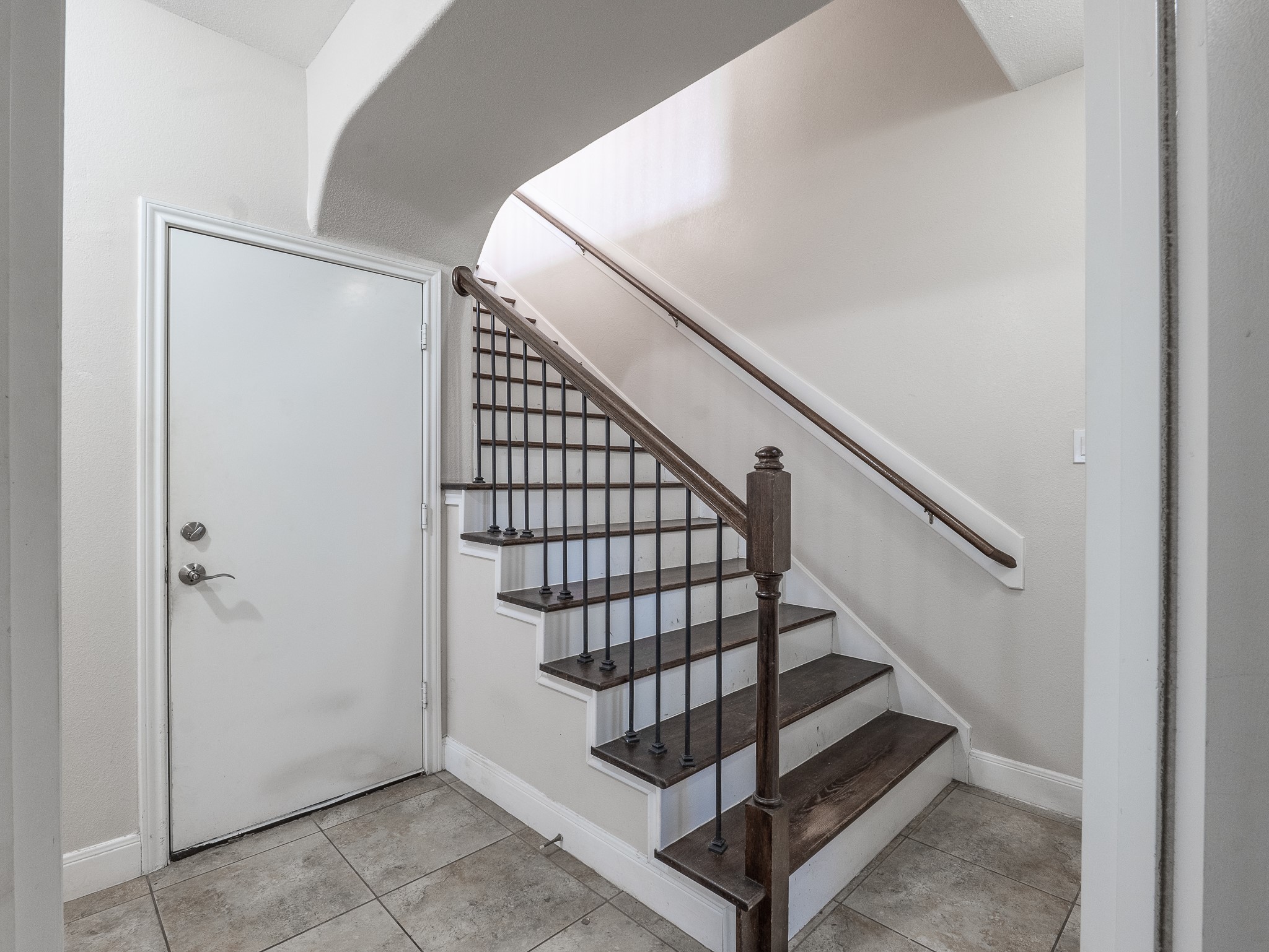 1320 Lakin Street, Unit B Houston, TX 77007 - Photo 7 of 21 1st floor