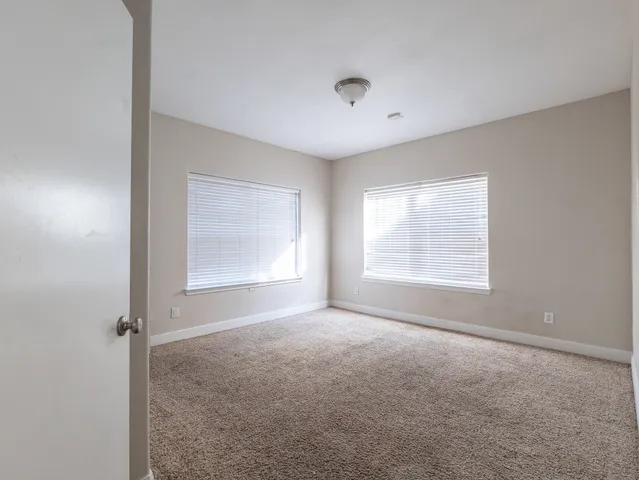 $325,000 | 1320 Lakin Street, Unit B, Houston, TX 77007