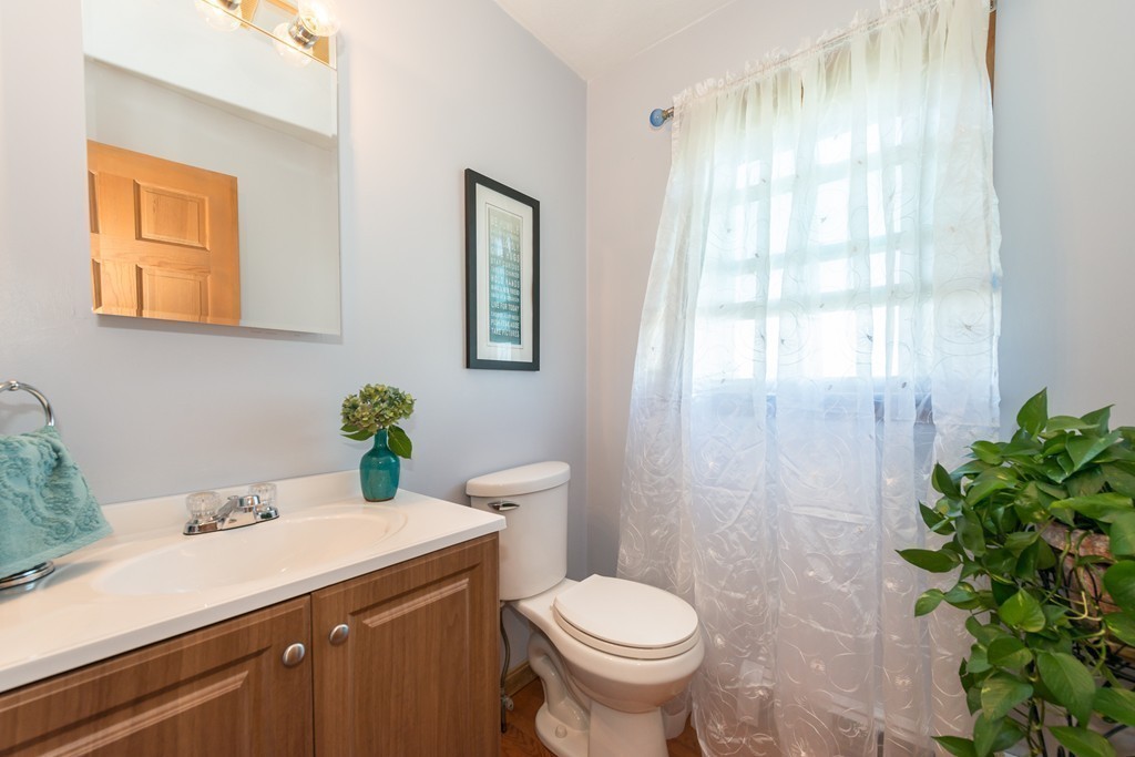 29 Baldpate Road Georgetown, MA 01833 - Photo 9 of 20 Gallery Image 9