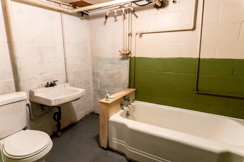 210 Cliff Mine Road Coraopolis, PA 15108 - Photo 15 of 25 Gallery Image 15