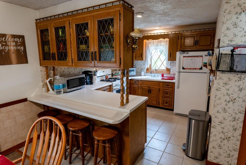 210 Cliff Mine Road Coraopolis, PA 15108 - Photo 6 of 25 Gallery Image 6