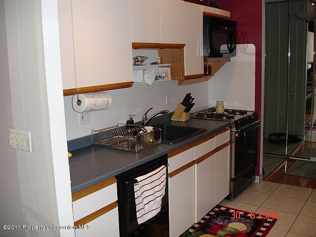 1110 Summit Pointe Scranton, PA 18508 - Photo 2 of 13 Gallery Image 2