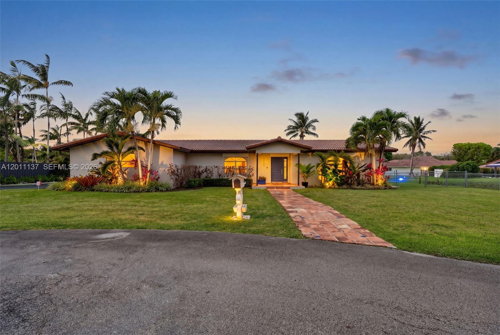 8005 Southwest 106th Street Miami, FL 33156 - Photo 1 of 30