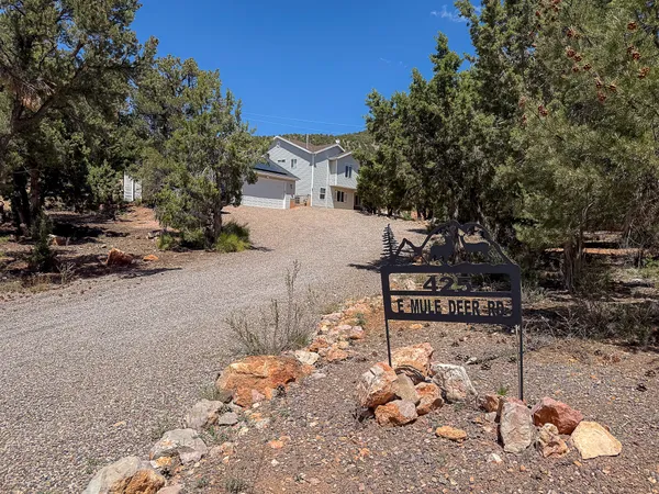 $575,000 | 425 East Mule Deer Road, Central, UT 84722