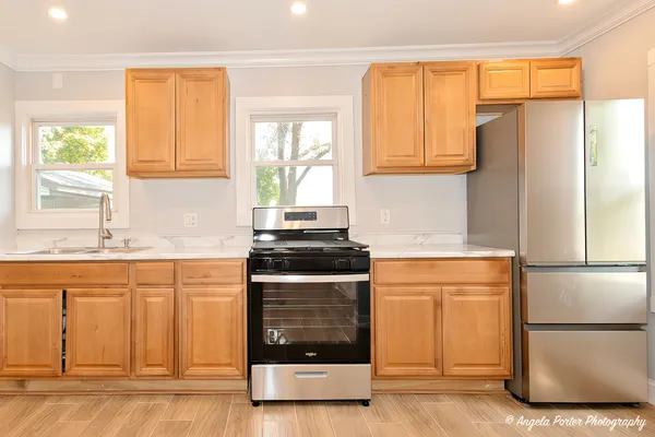 $1,950 | 1501 Round Lake Drive, Round Lake Beach, IL 60073