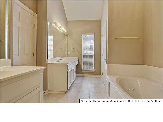 17806 Jefferson Ridge Drive Baton Rouge, LA 70817 - Photo 8 of 11 Gallery Image 8