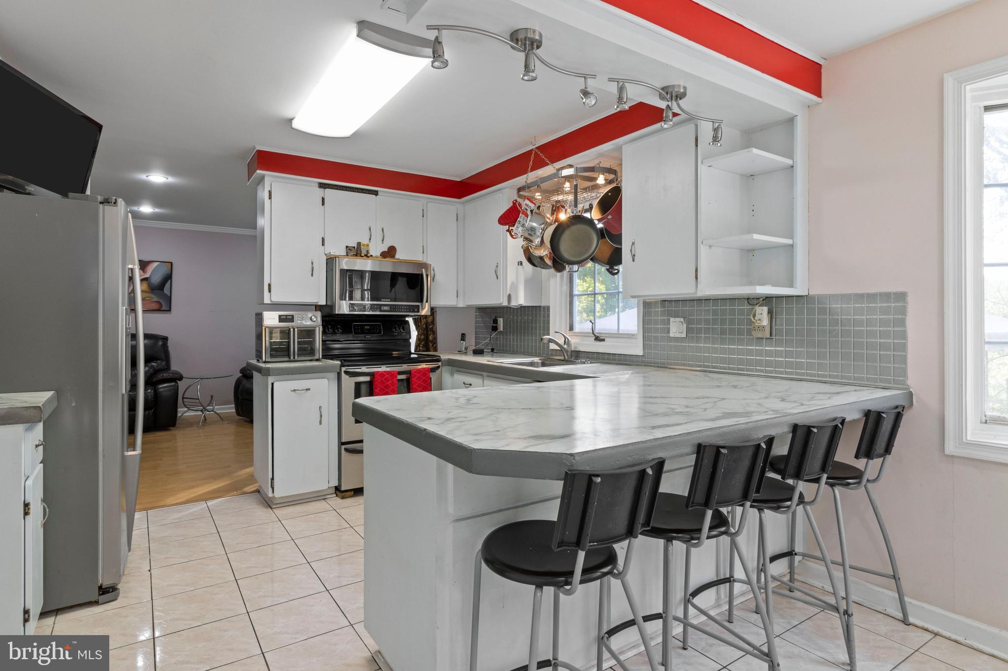 1604 Pennypack Road Huntingdon Valley, PA 19006 - Photo 12 of 48