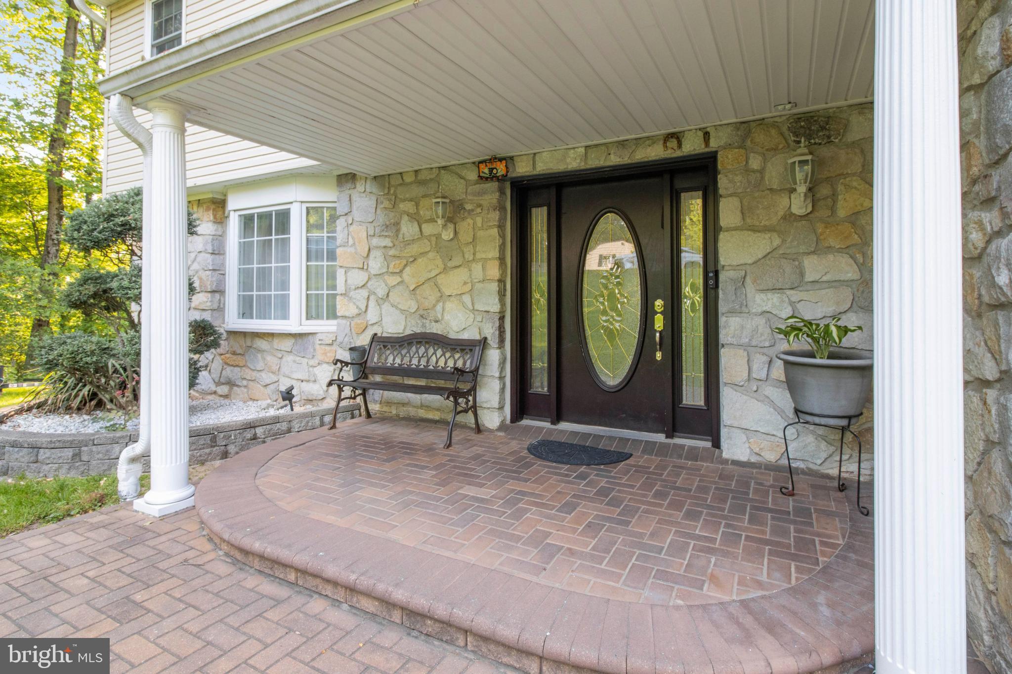 1604 Pennypack Road Huntingdon Valley, PA 19006 - Photo 3 of 48