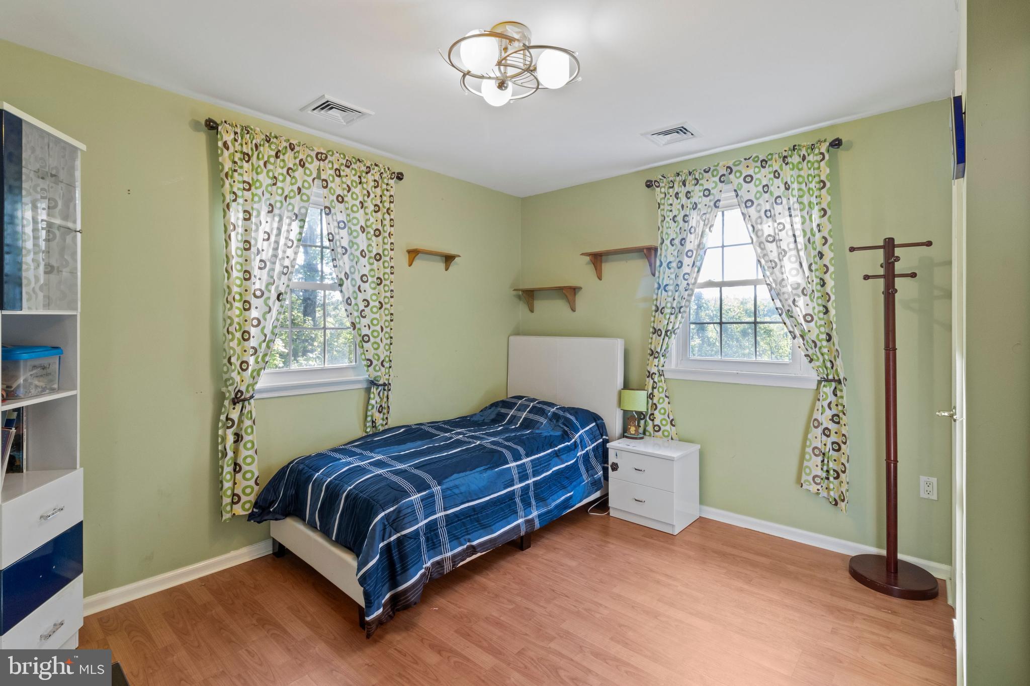 1604 Pennypack Road Huntingdon Valley, PA 19006 - Photo 33 of 48