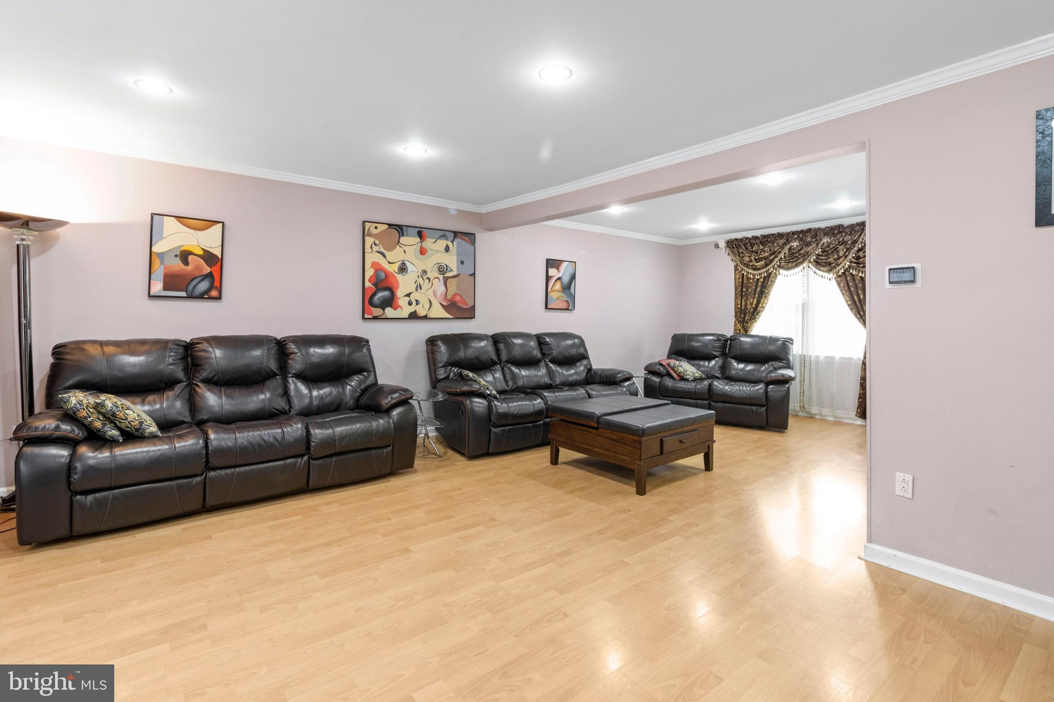 1604 Pennypack Road Huntingdon Valley, PA 19006 - Photo 7 of 48