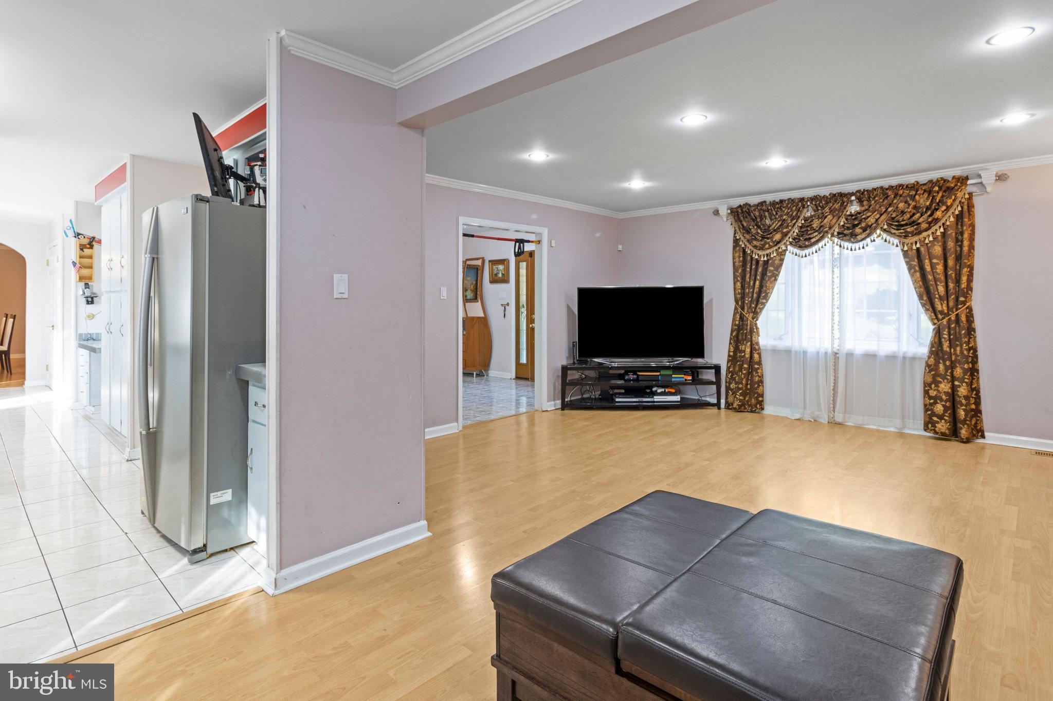1604 Pennypack Road Huntingdon Valley, PA 19006 - Photo 8 of 48