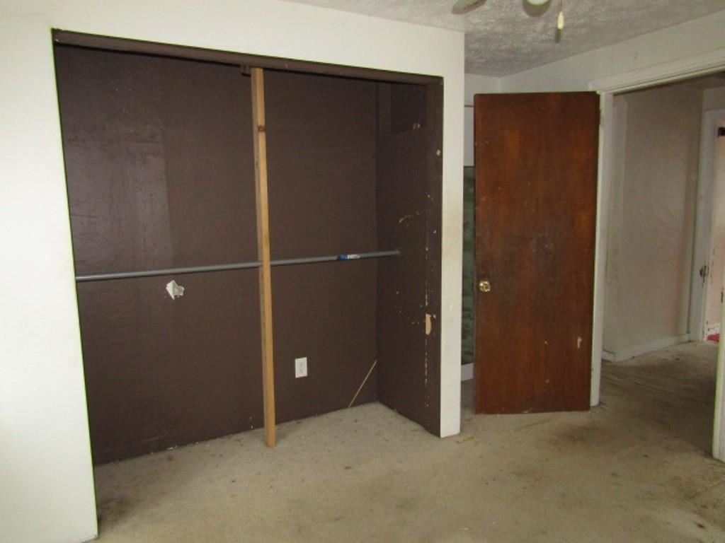 8041 Aber Road Verona, PA 15147 - Photo 16 of 38