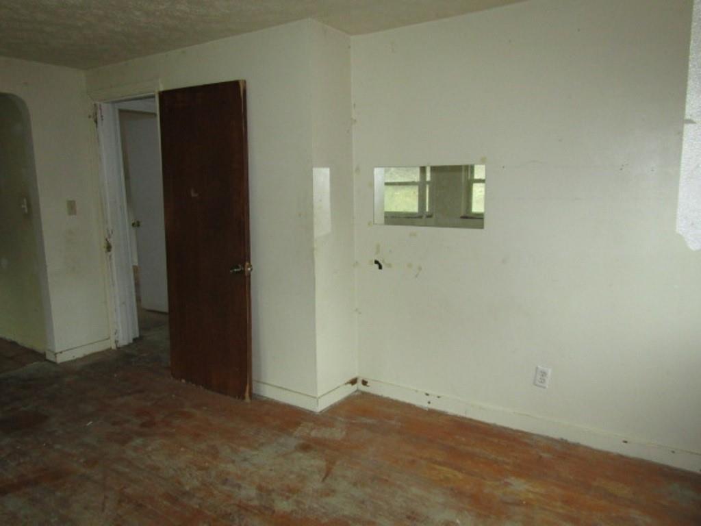 8041 Aber Road Verona, PA 15147 - Photo 24 of 38