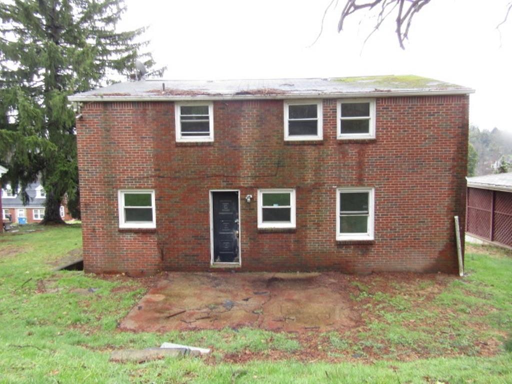 8041 Aber Road Verona, PA 15147 - Photo 5 of 38