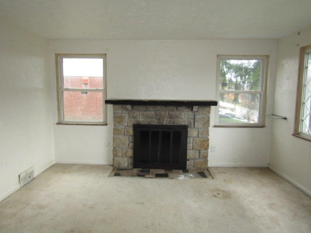 8041 Aber Road Verona, PA 15147 - Photo 6 of 38