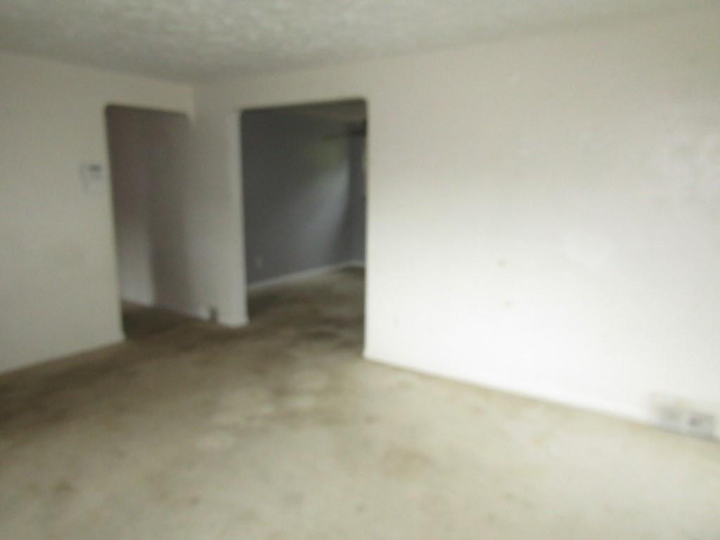 8041 Aber Road Verona, PA 15147 - Photo 9 of 38